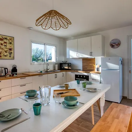 3 Bedroom Lovely Home In La Bree-Les-Bains Дом отдыха La Bree-les-Bains
