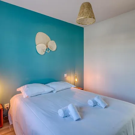 3 Bedroom Beautiful In * La Brée-les-Bains