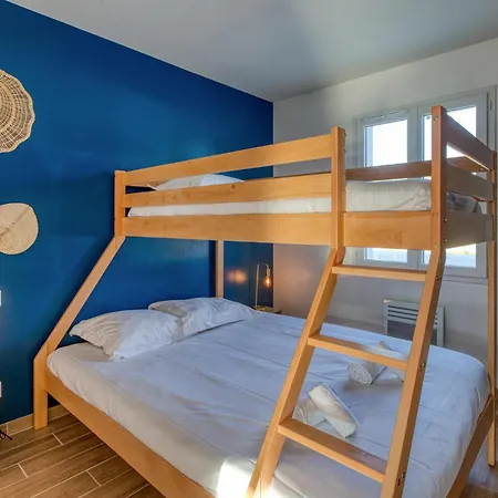 3 Bedroom Lovely Home In La Bree-Les-Bains Holiday home